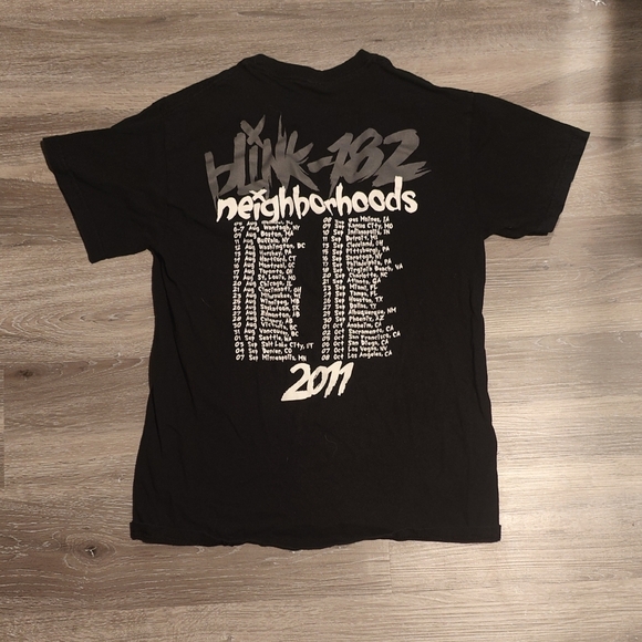 Blink 182 Tour Shirt 2011 Small - Picture 2 of 2